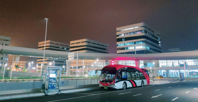 南方电网港珠澳大桥充电站